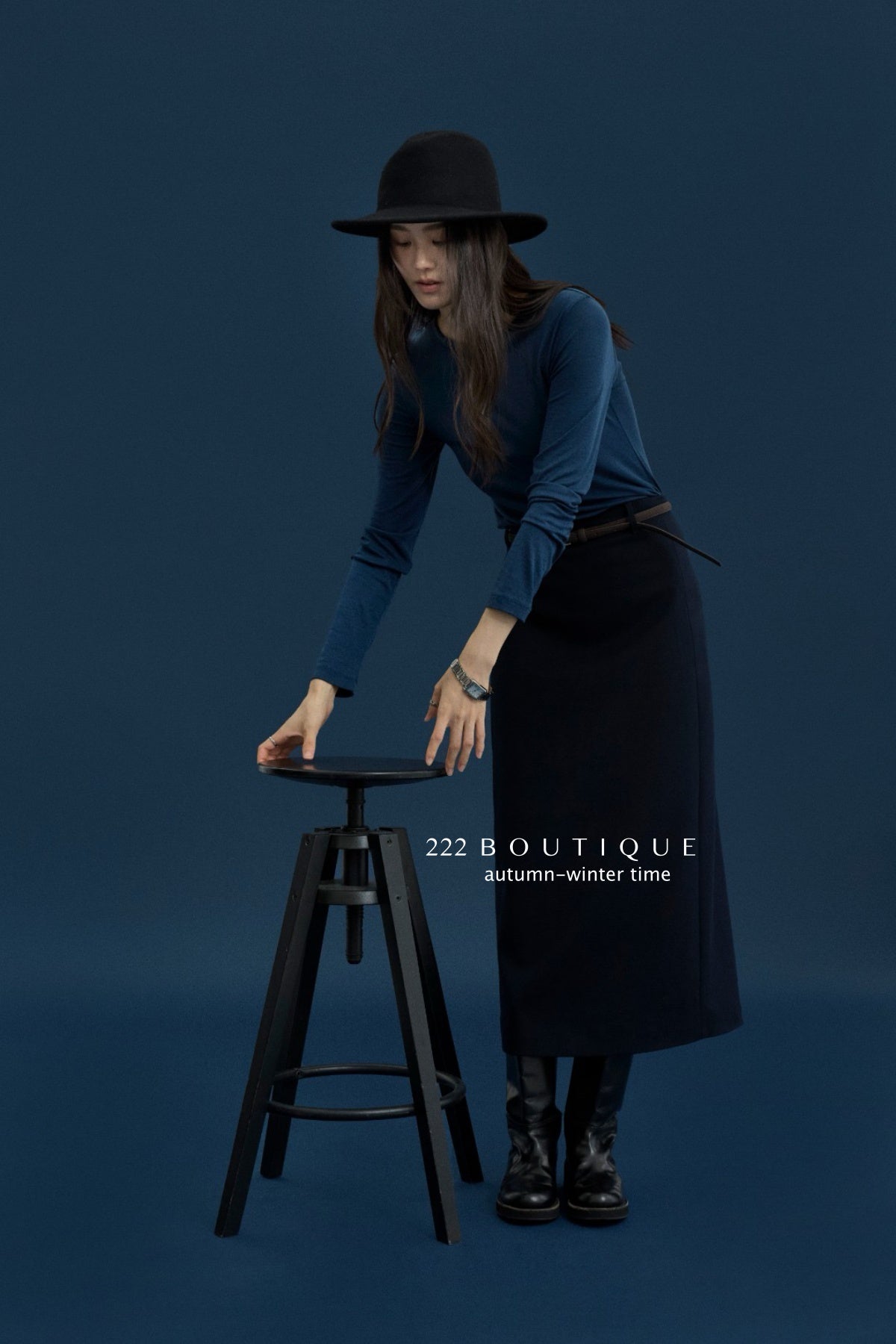 17v12 Poly pencil midi skirt