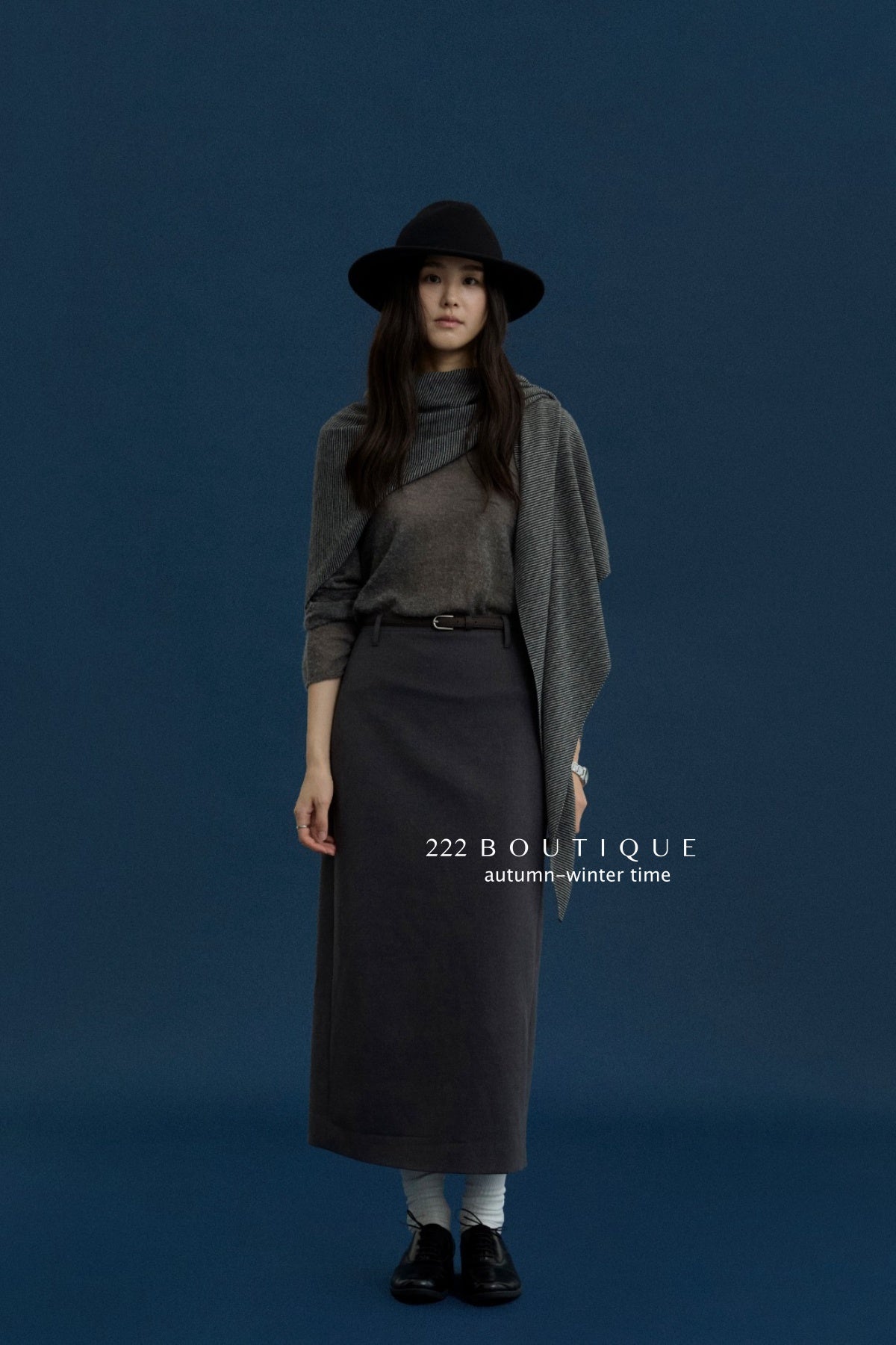 17v12 Poly pencil midi skirt