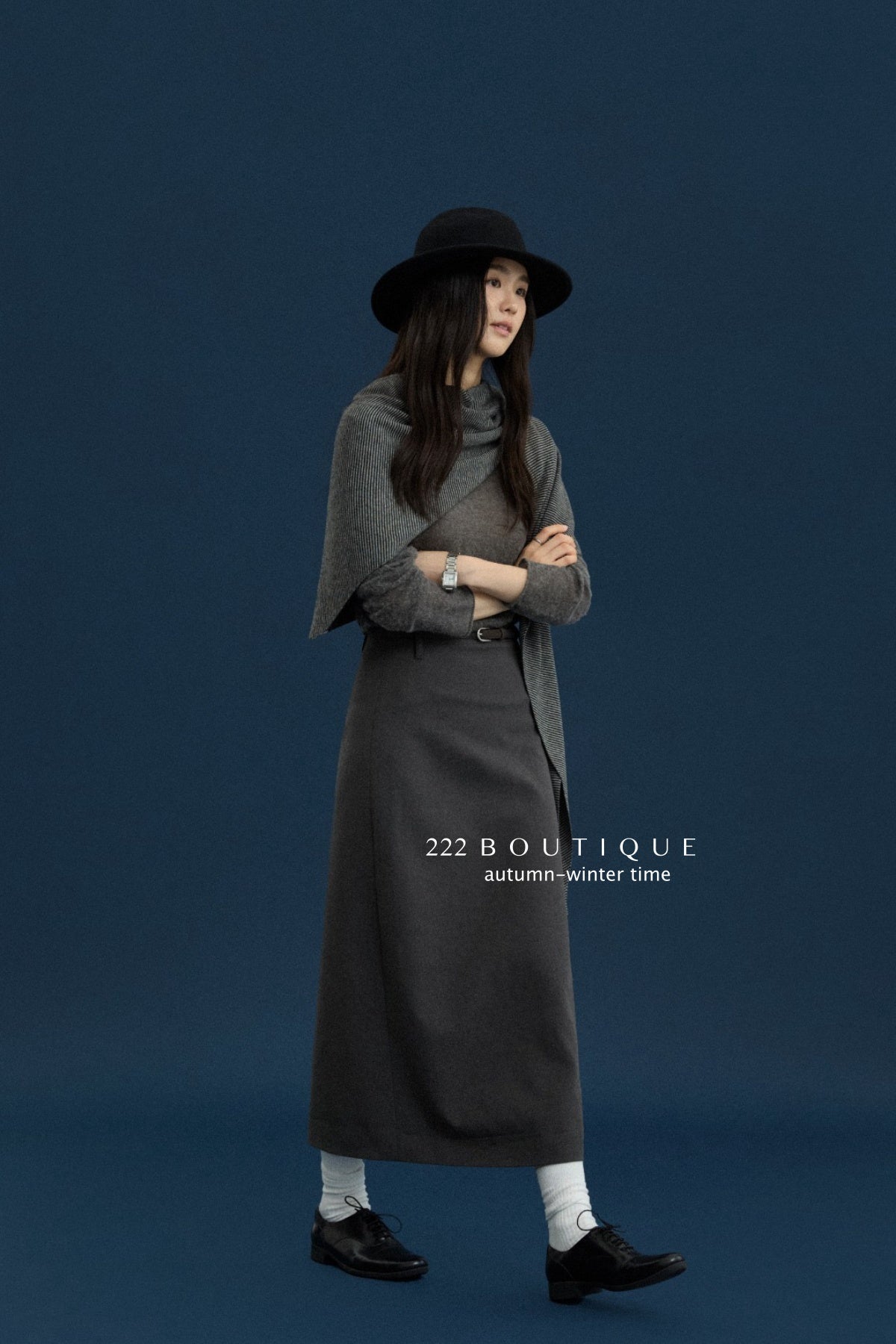 17v12 Poly pencil midi skirt