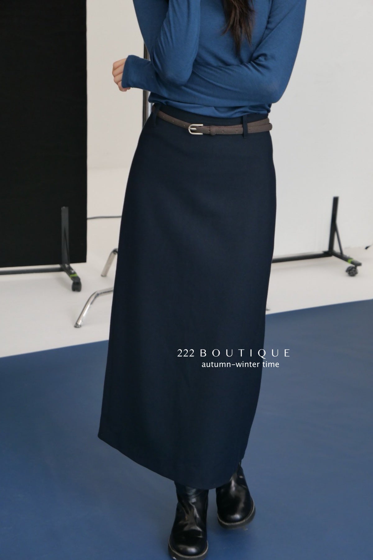17v12 Poly pencil midi skirt