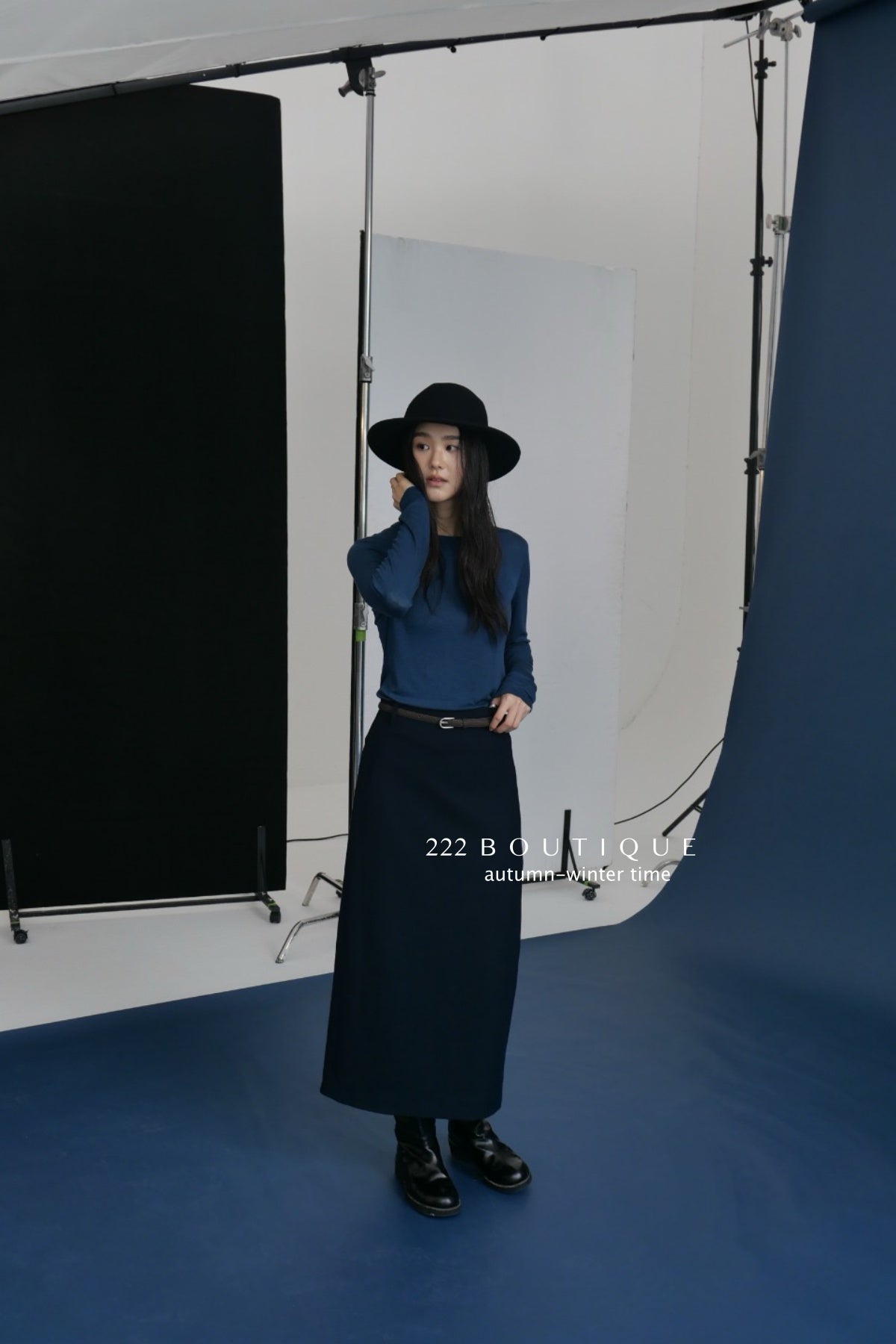 17v12 Poly pencil midi skirt