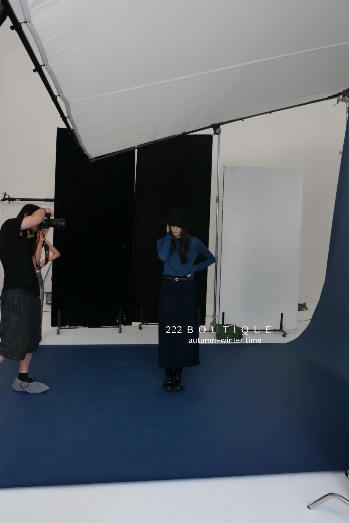 17v12 Poly pencil midi skirt