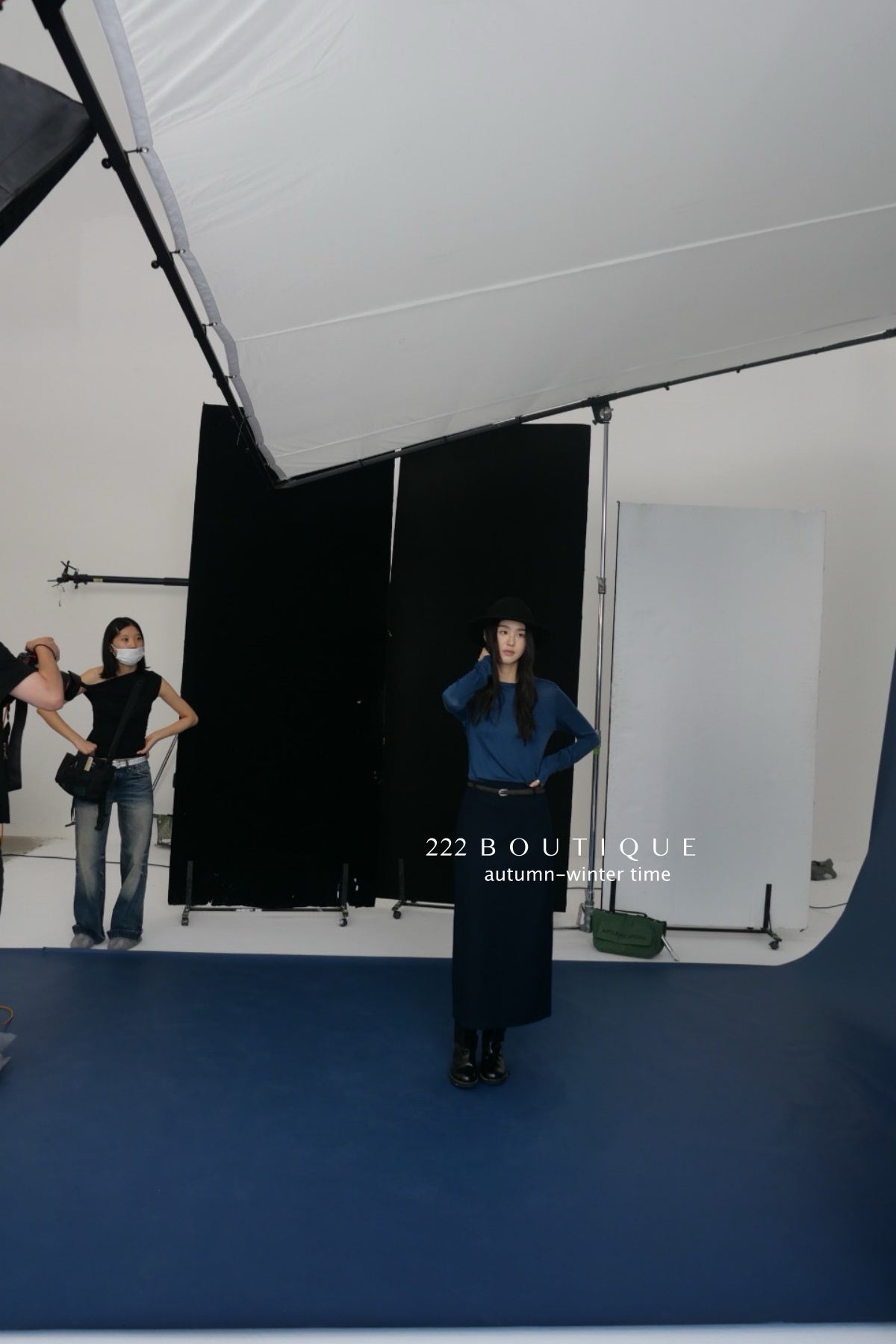 17v12 Poly pencil midi skirt