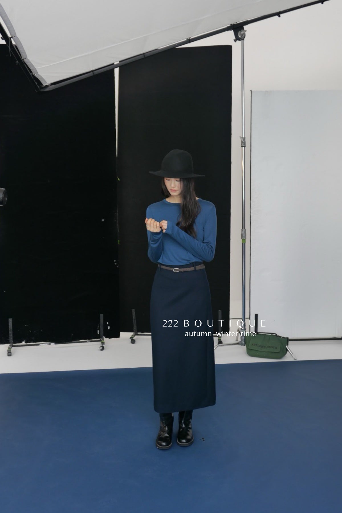 17v12 Poly pencil midi skirt