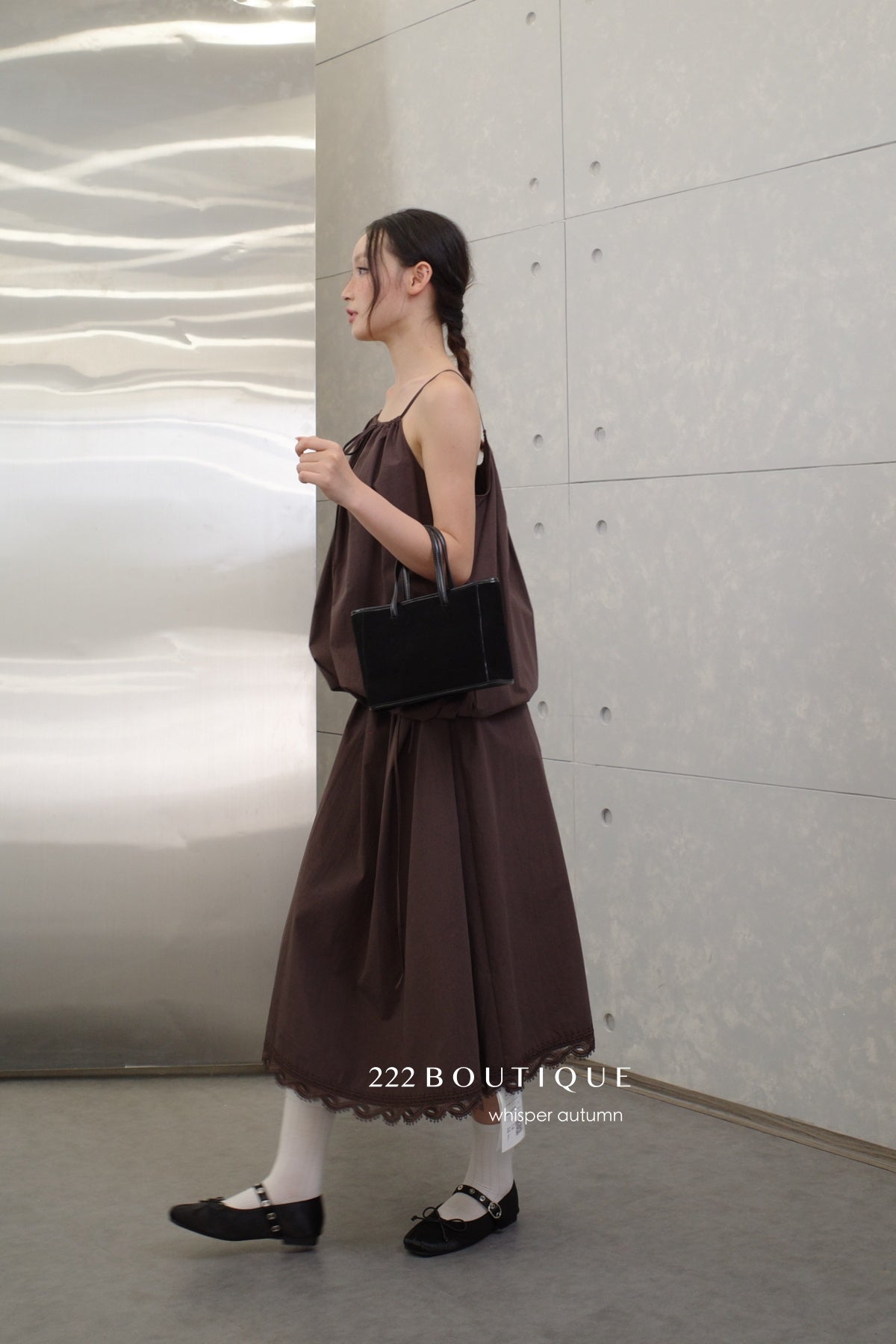 15v16 Textured pinafore dress with lace hem