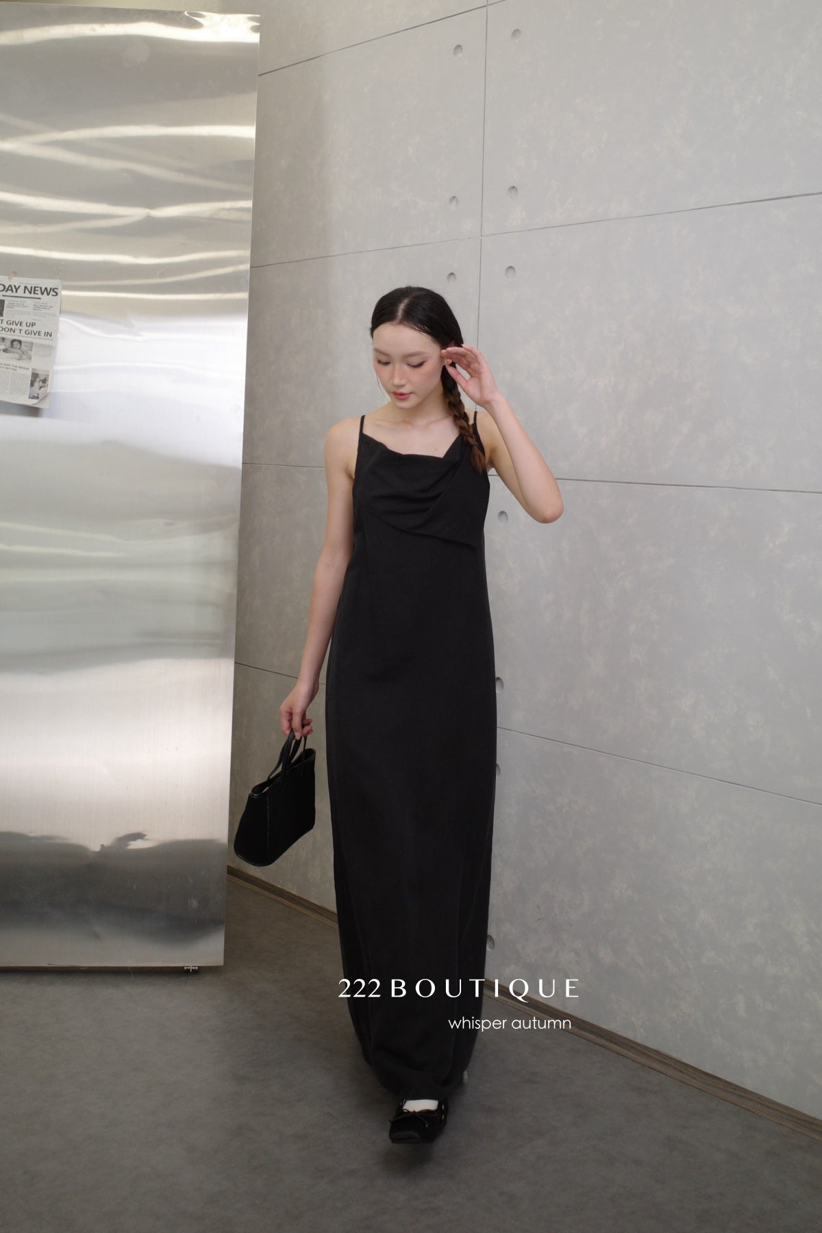 13v12 Linen strappy dress with back cut-out