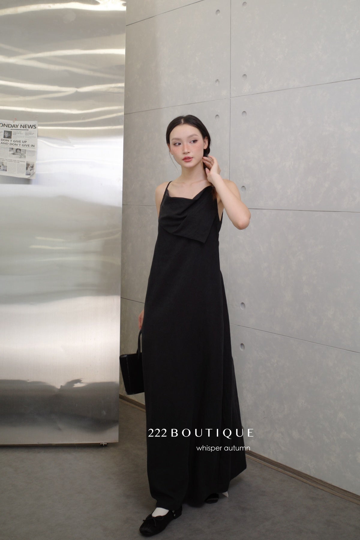 13v12 Linen strappy dress with back cut-out