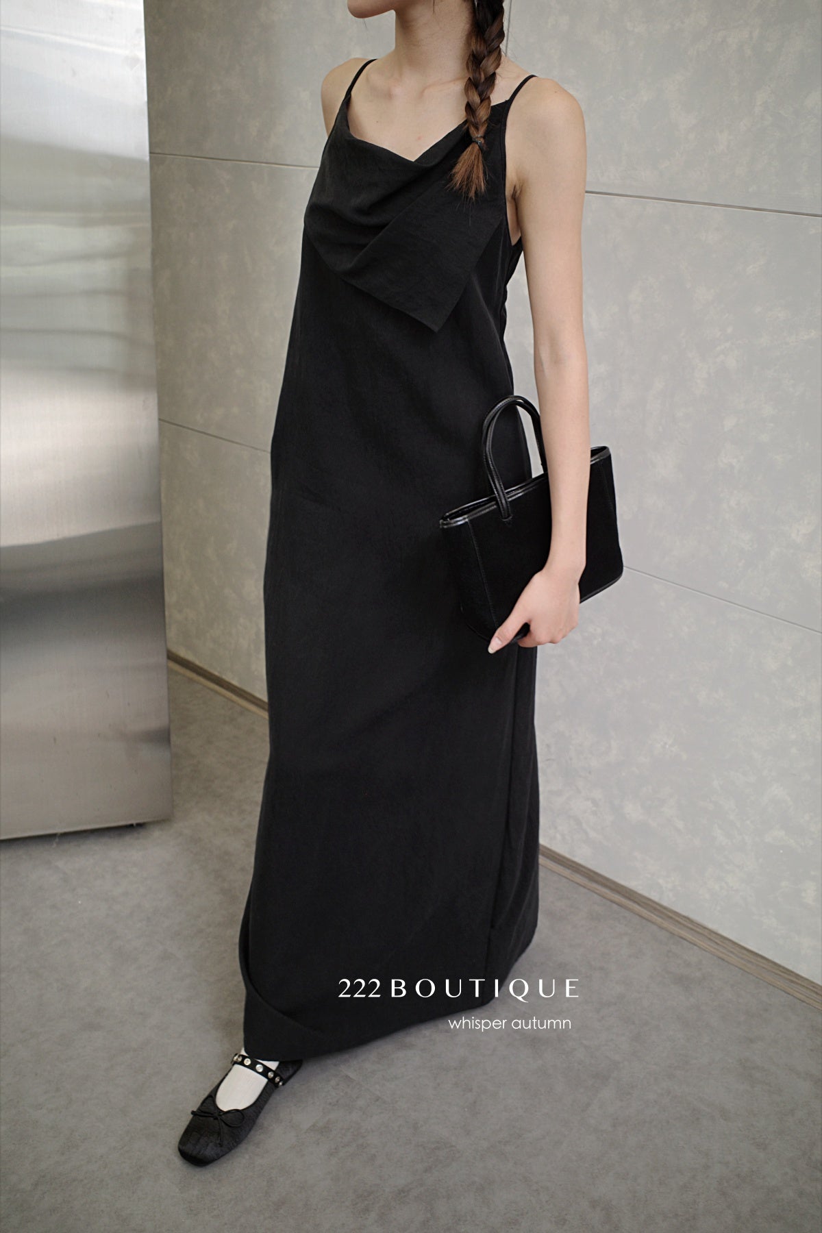 13v12 Linen strappy dress with back cut-out
