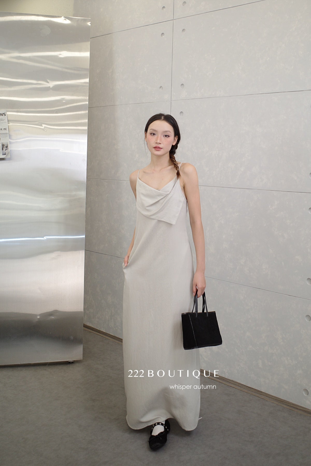 13v12 Linen strappy dress with back cut-out