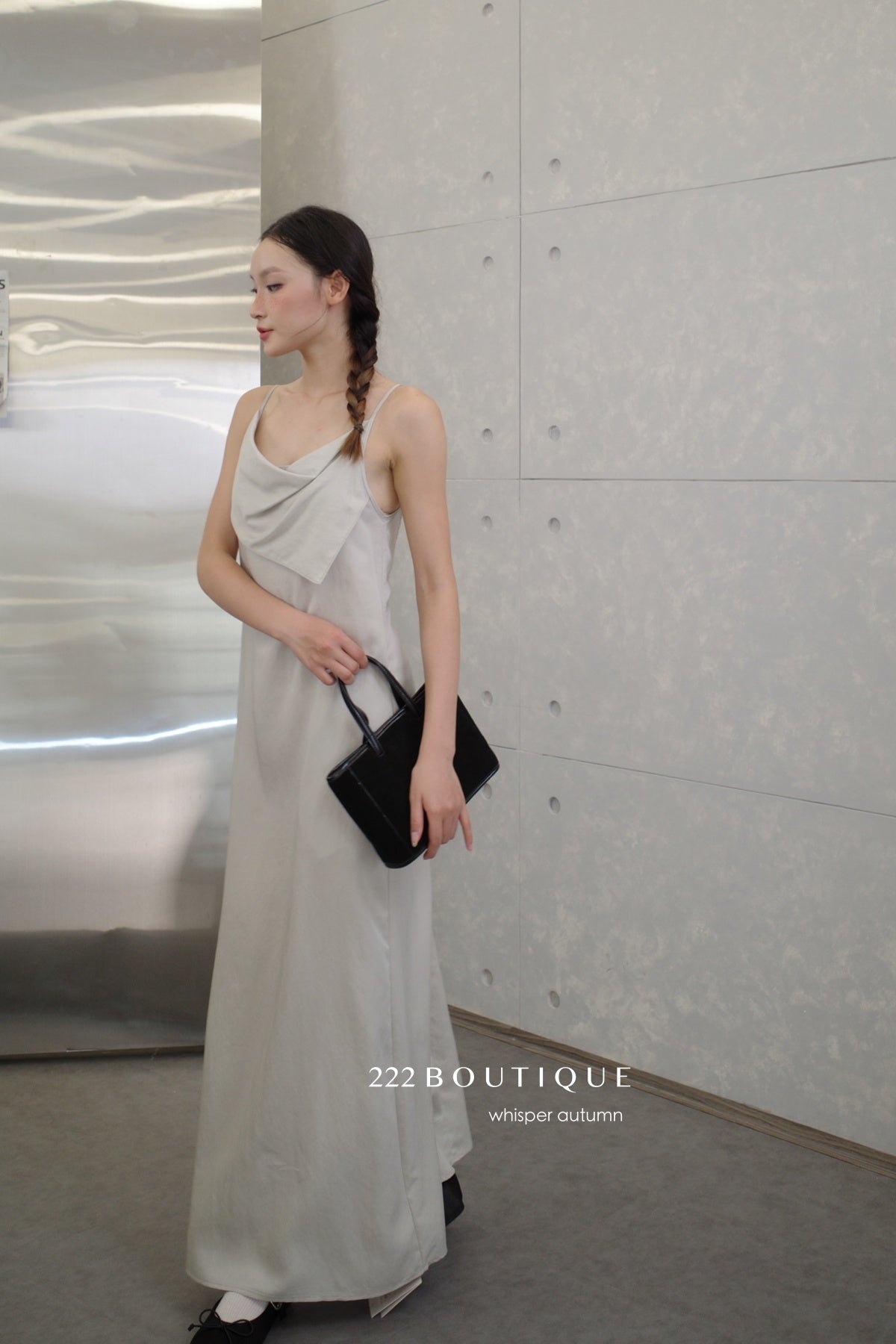 13v12 Linen strappy dress with back cut-out