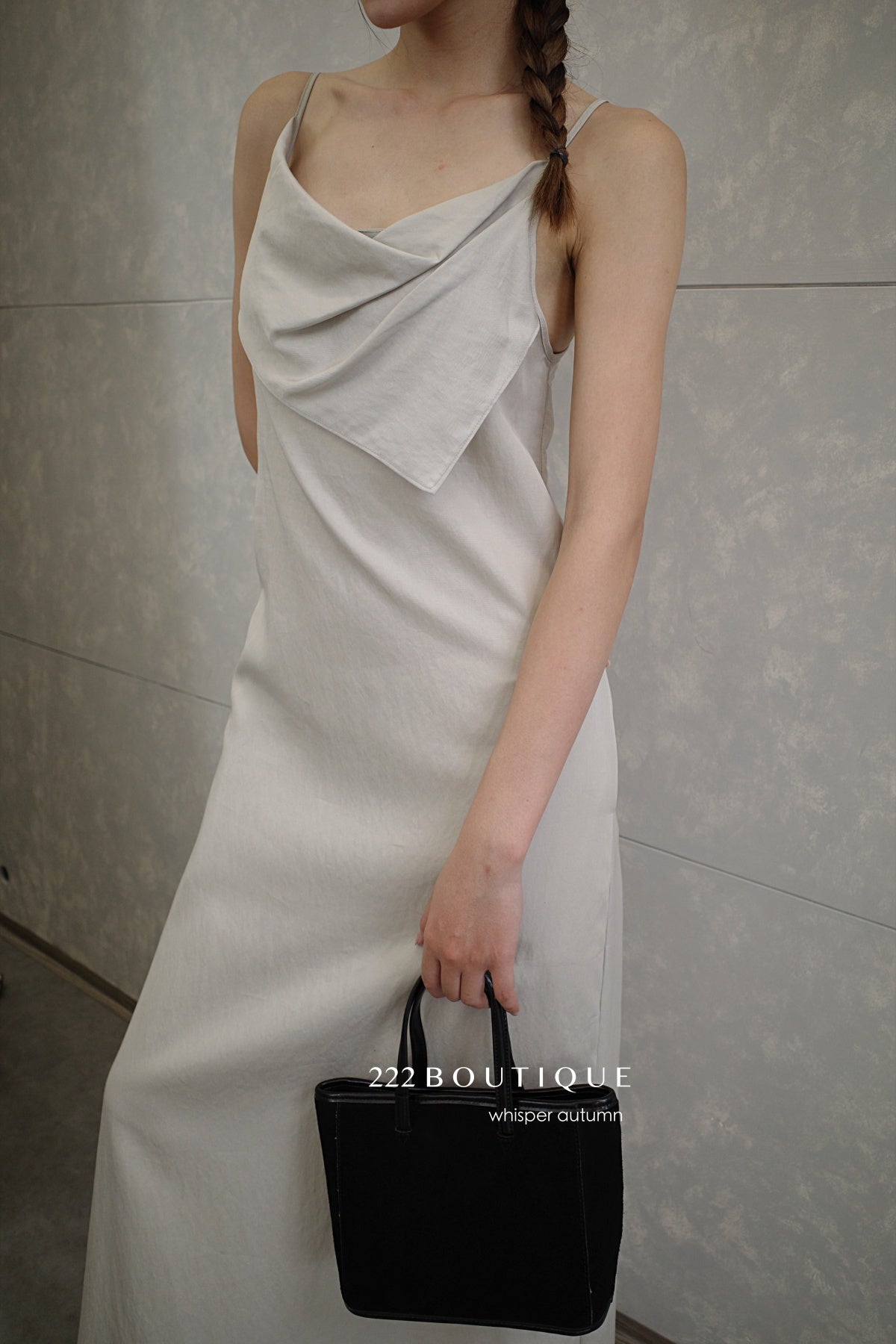 13v12 Linen strappy dress with back cut-out