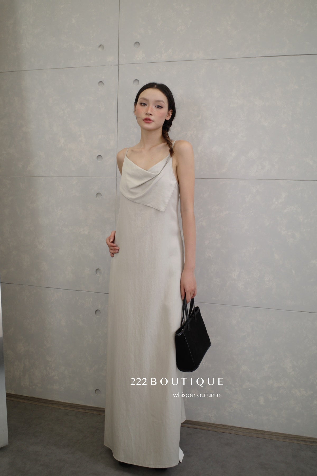 13v12 Linen strappy dress with back cut-out