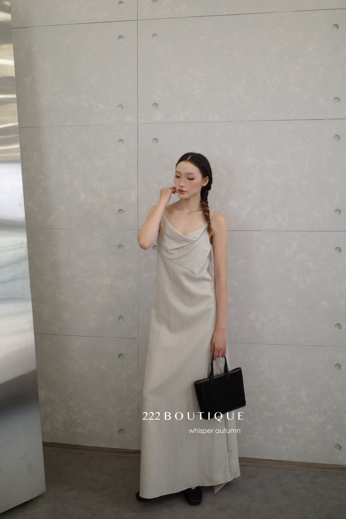 13v12 Linen strappy dress with back cut-out
