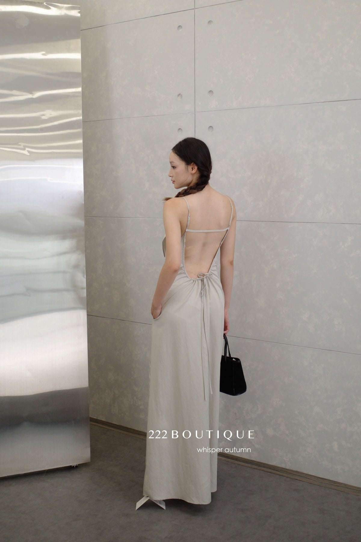 13v12 Linen strappy dress with back cut-out