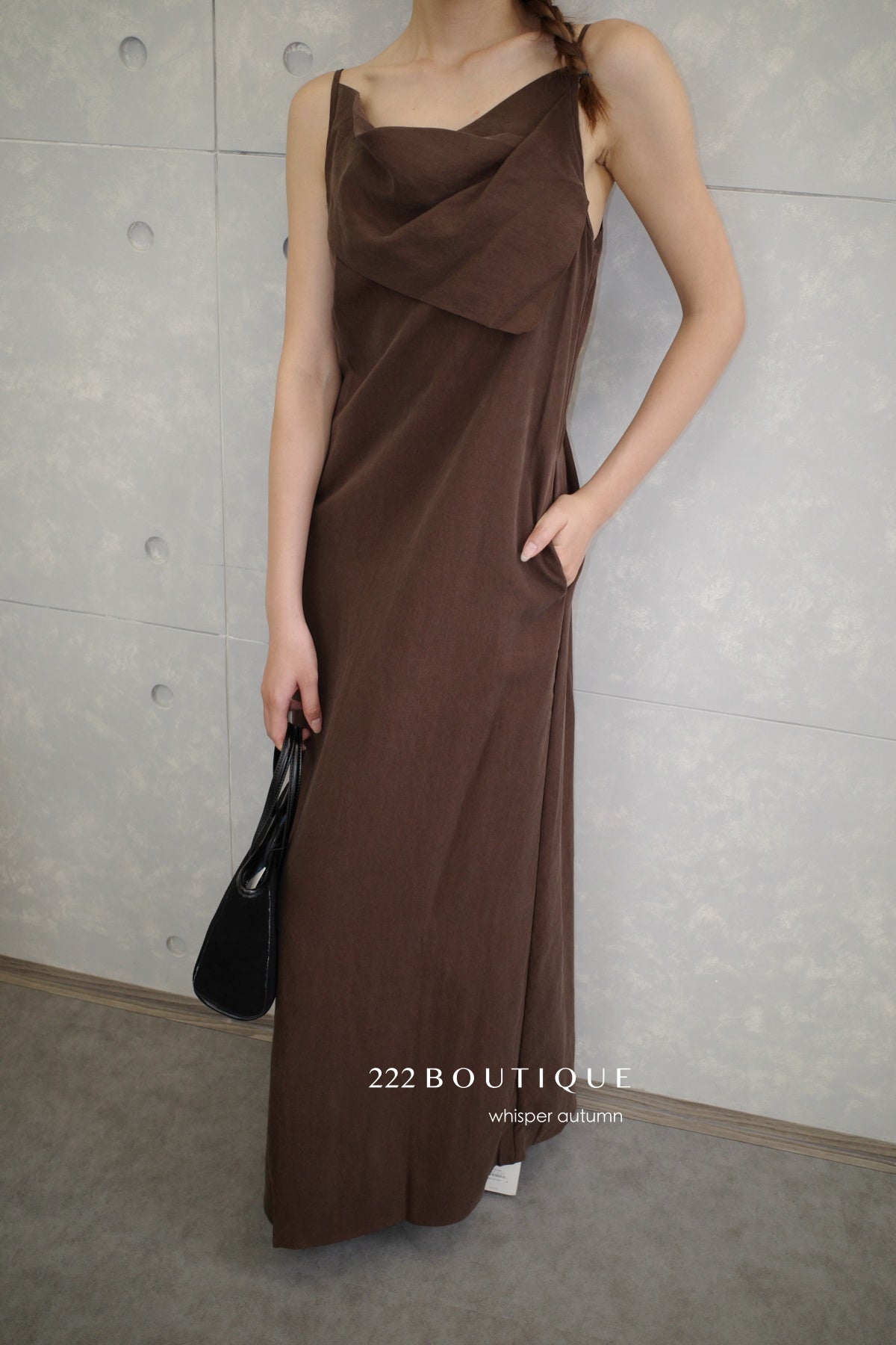 13v12 Linen strappy dress with back cut-out