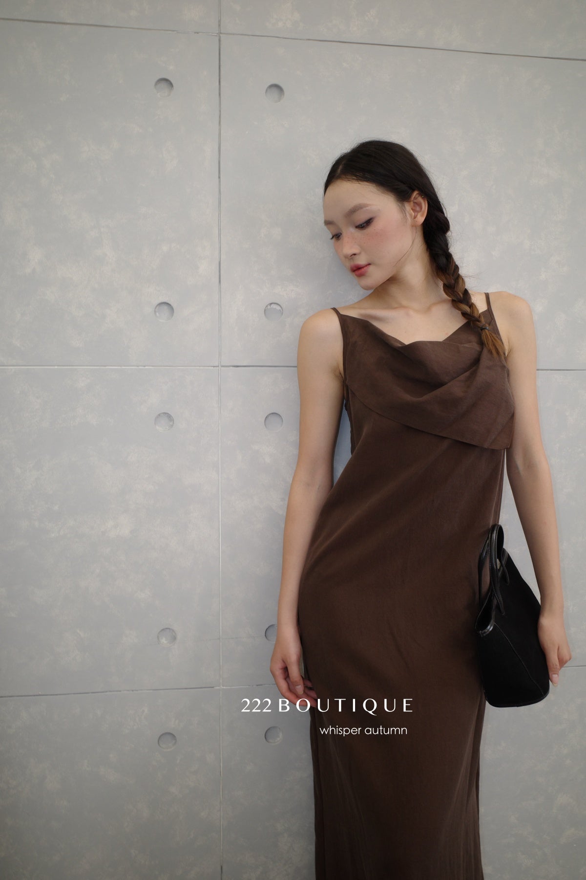 13v12 Linen strappy dress with back cut-out