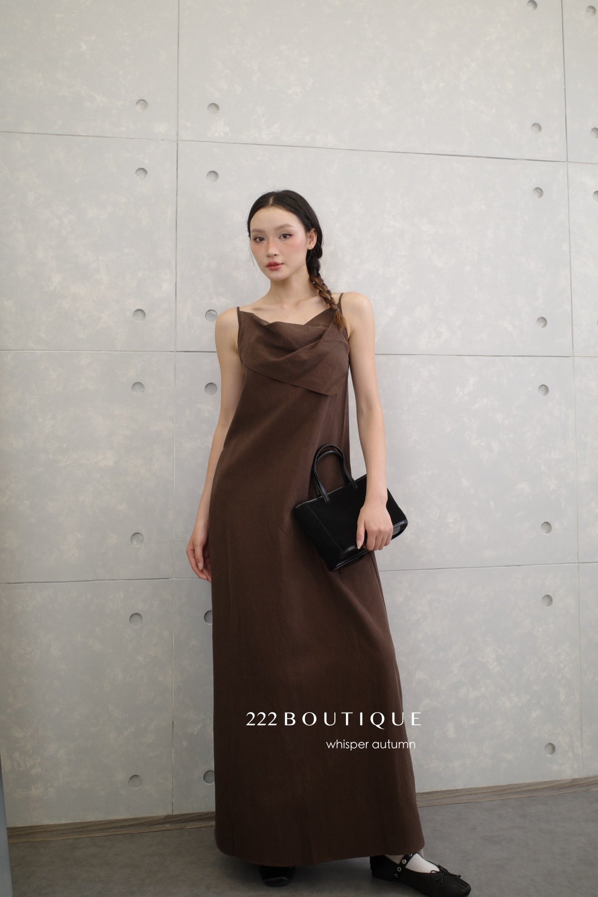 13v12 Linen strappy dress with back cut-out