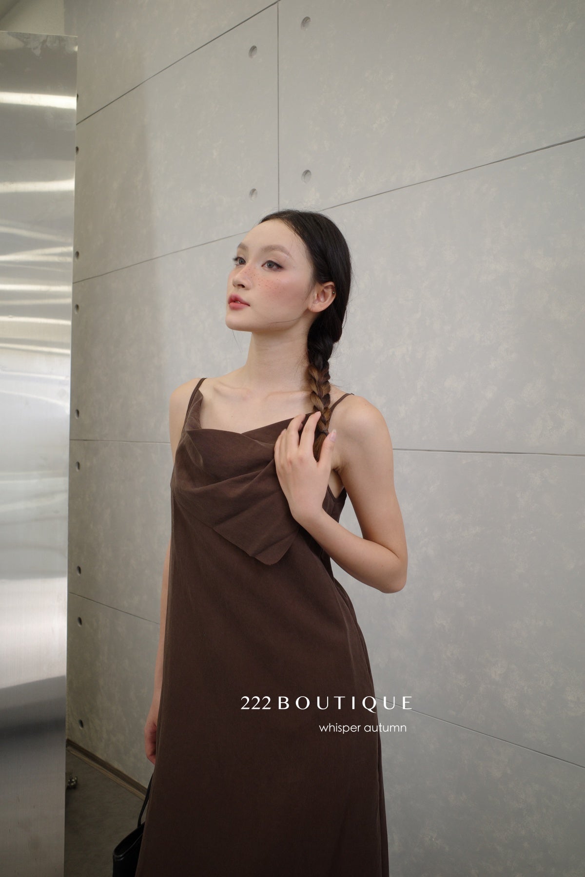 13v12 Linen strappy dress with back cut-out