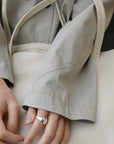 17a33 Trench coat with stand collar
