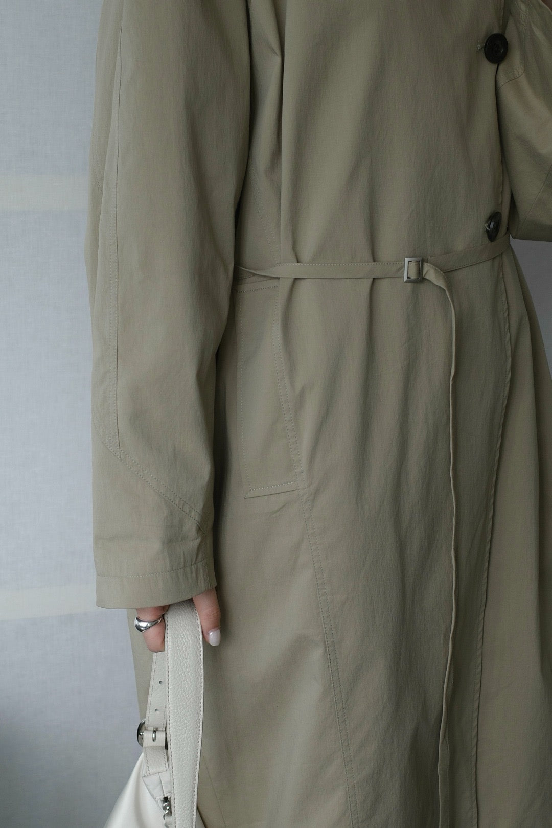 17a33 Trench coat with stand collar