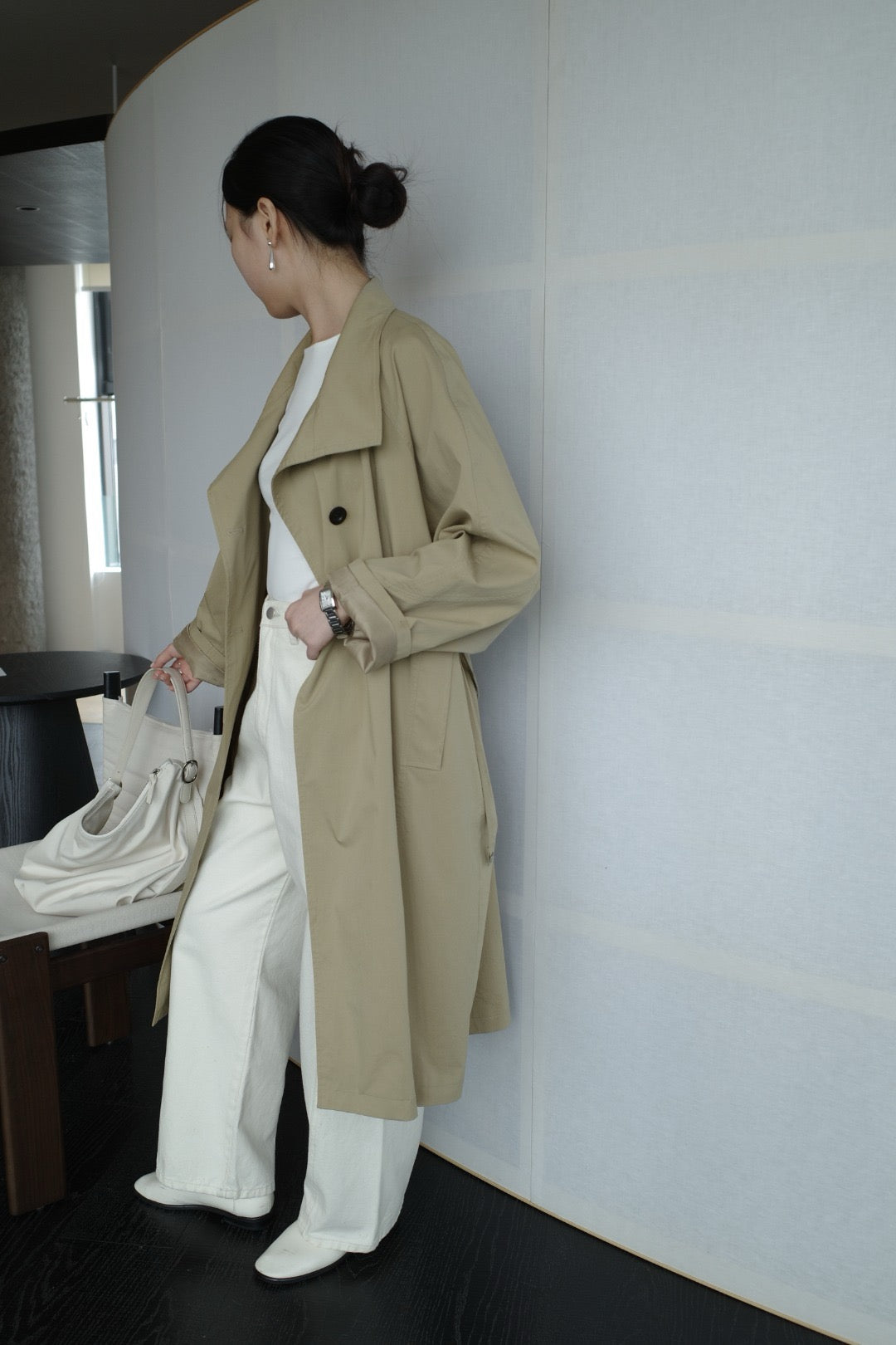 17a33 Trench coat with stand collar