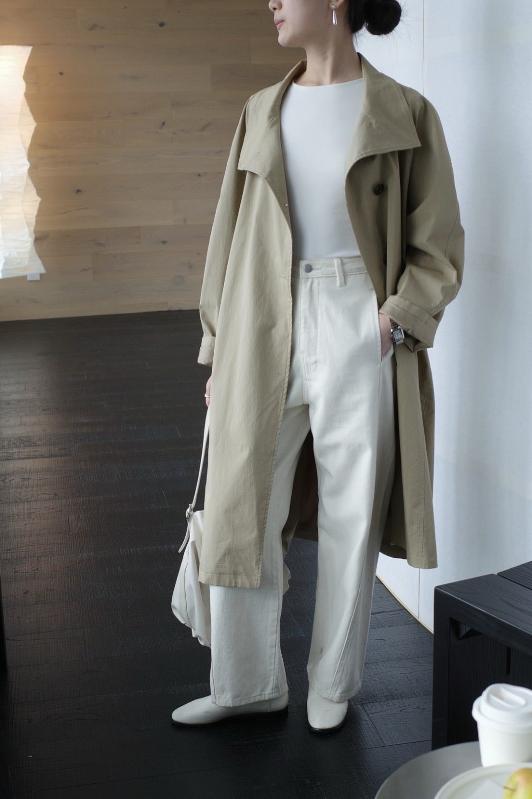 17a33 Trench coat with stand collar