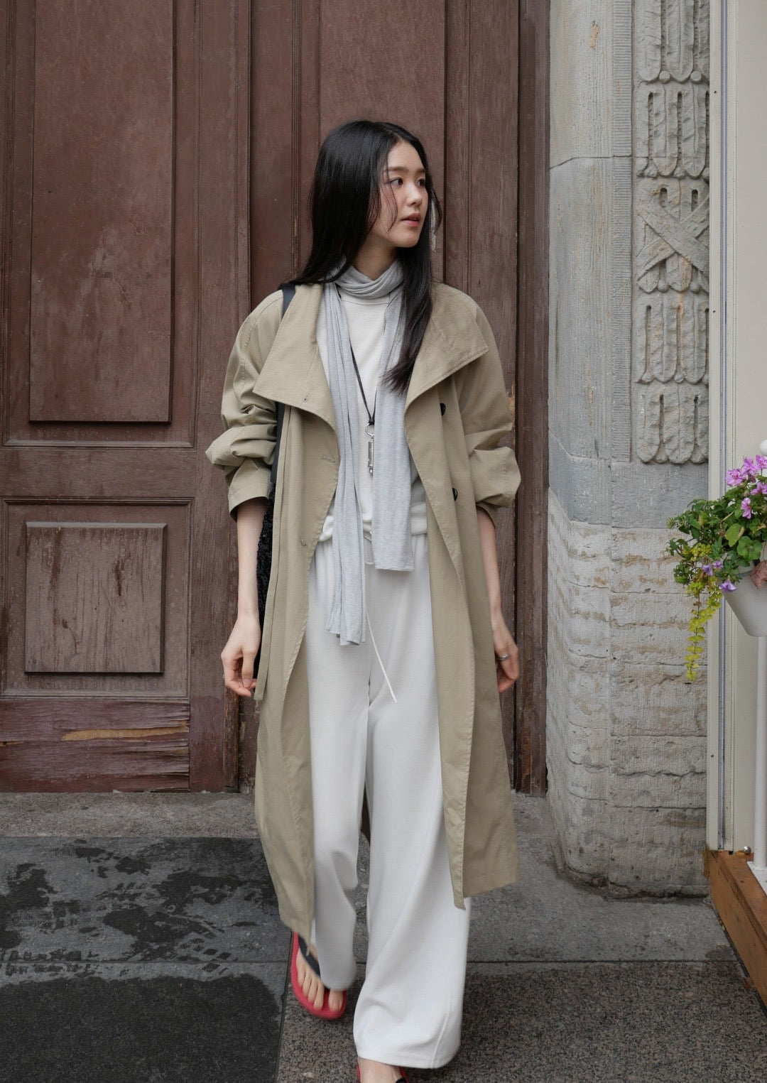 17a33 Trench coat with stand collar