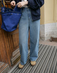 17q23 Straight-leg jeans