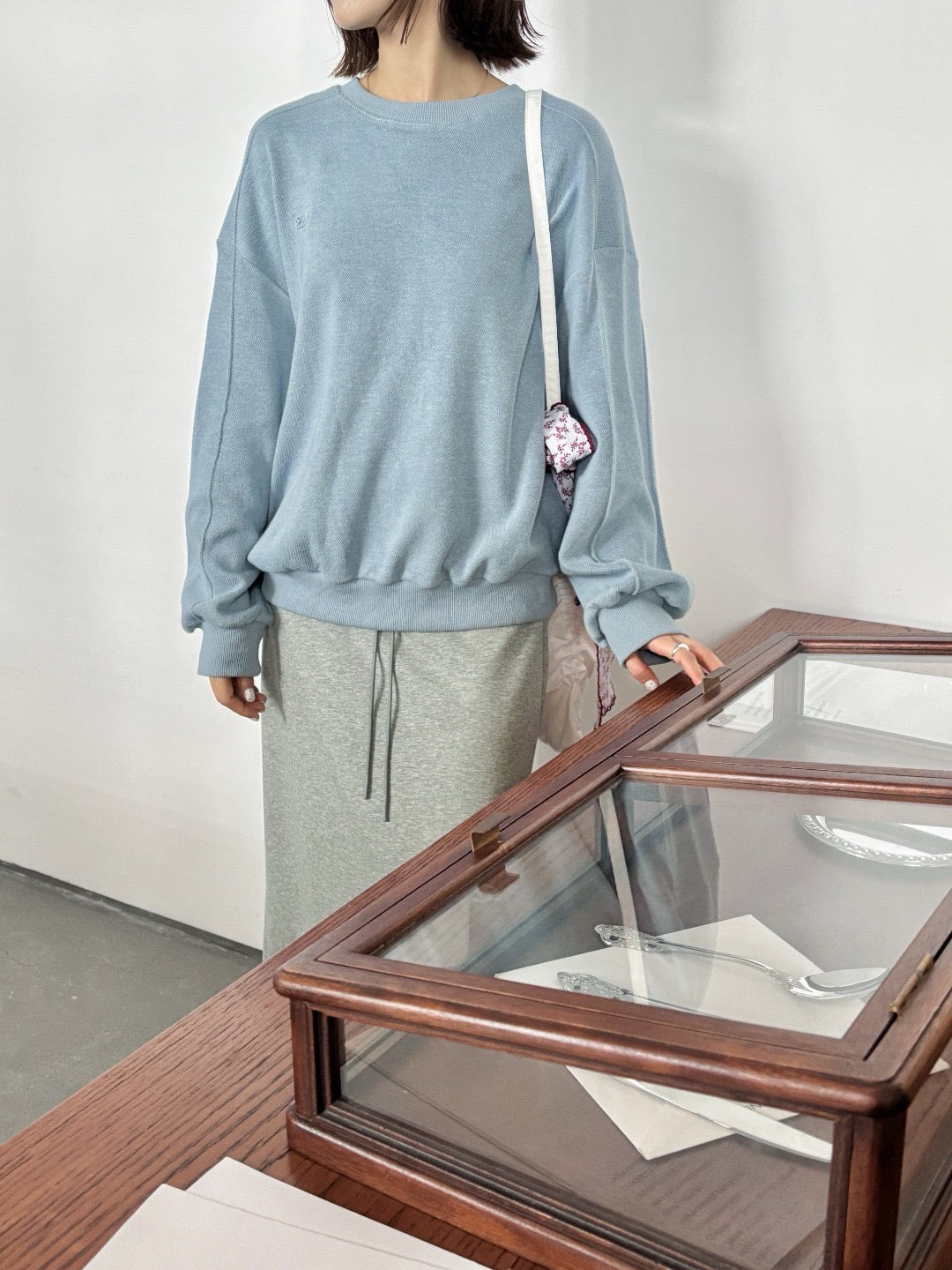 17a34 Basic crew-neck sweater