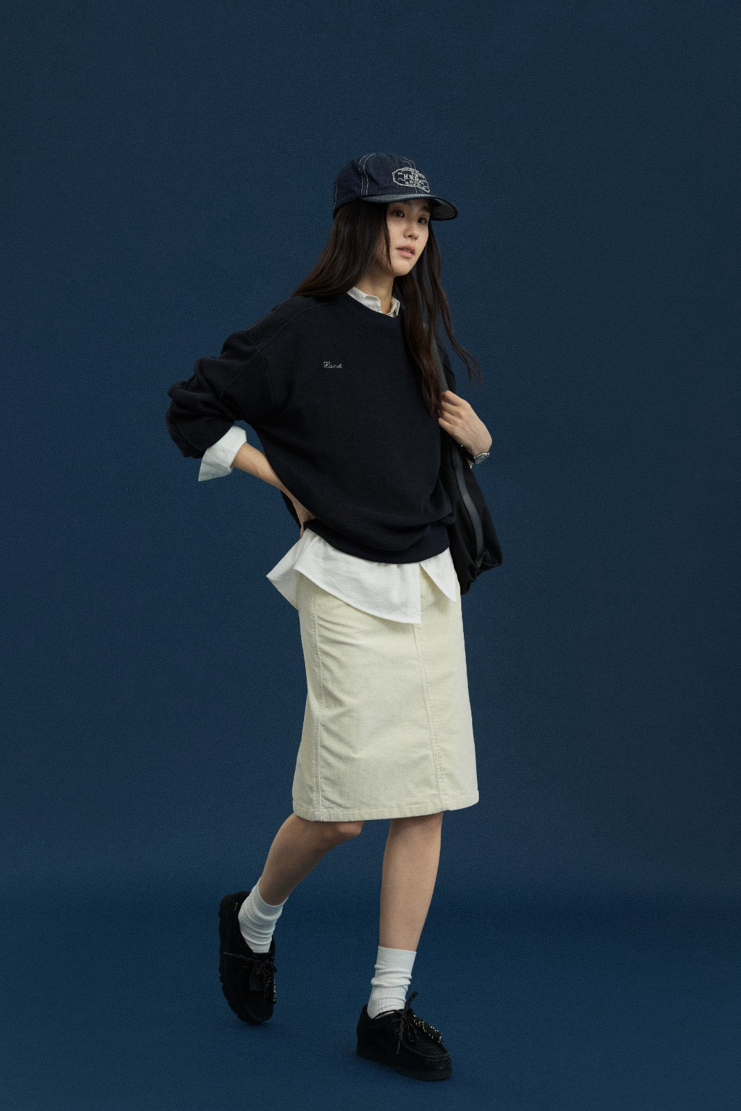 17a34 Basic crew-neck sweater