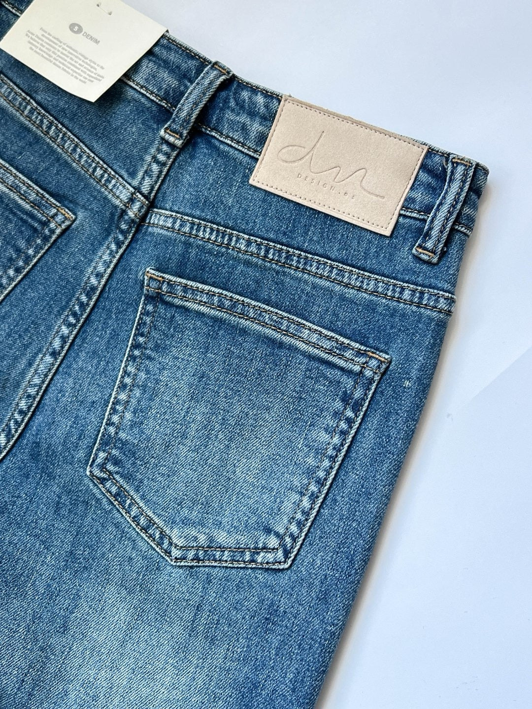 17q25 Basic baggy jeans