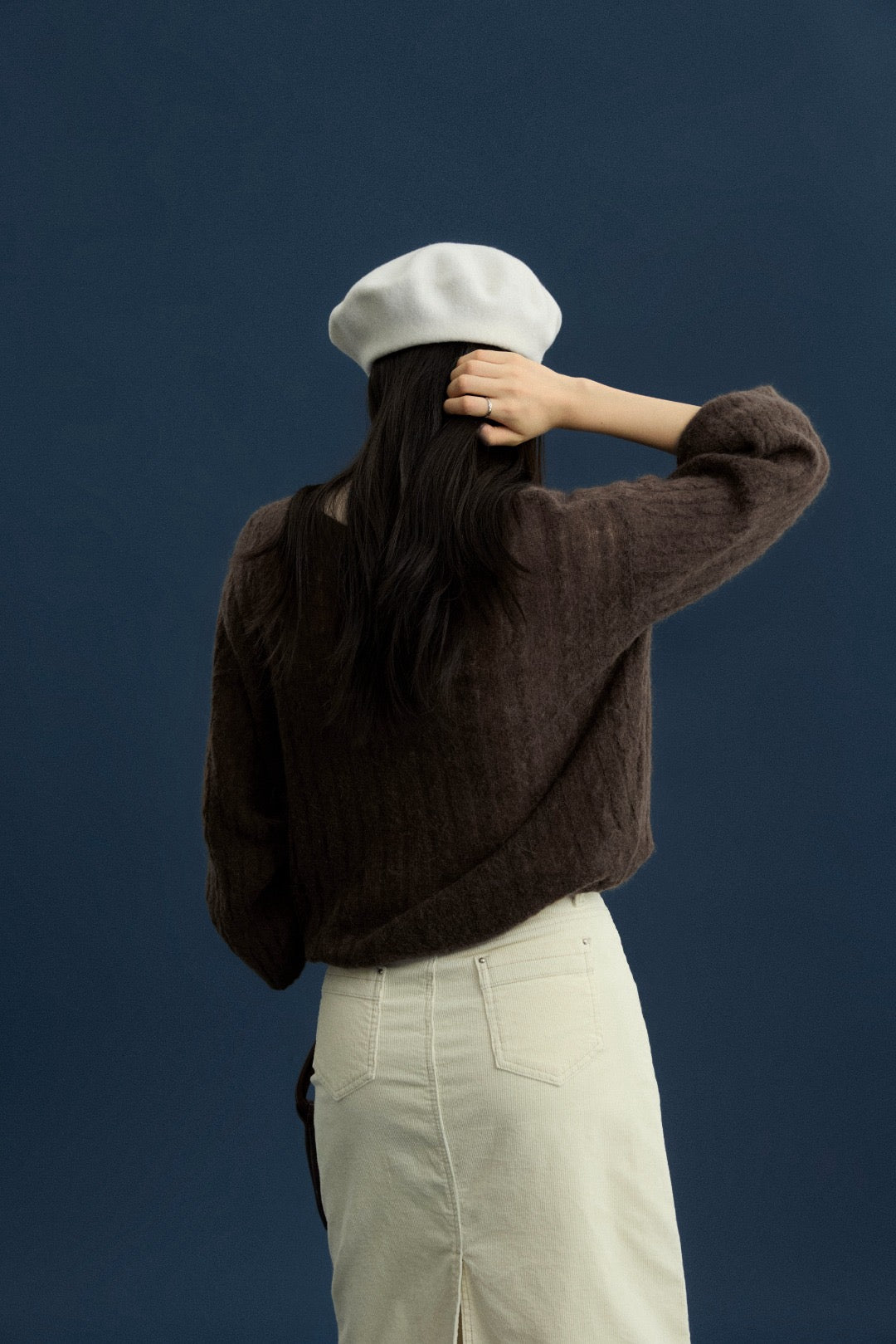17a38 Whisper thin cashmere sweater