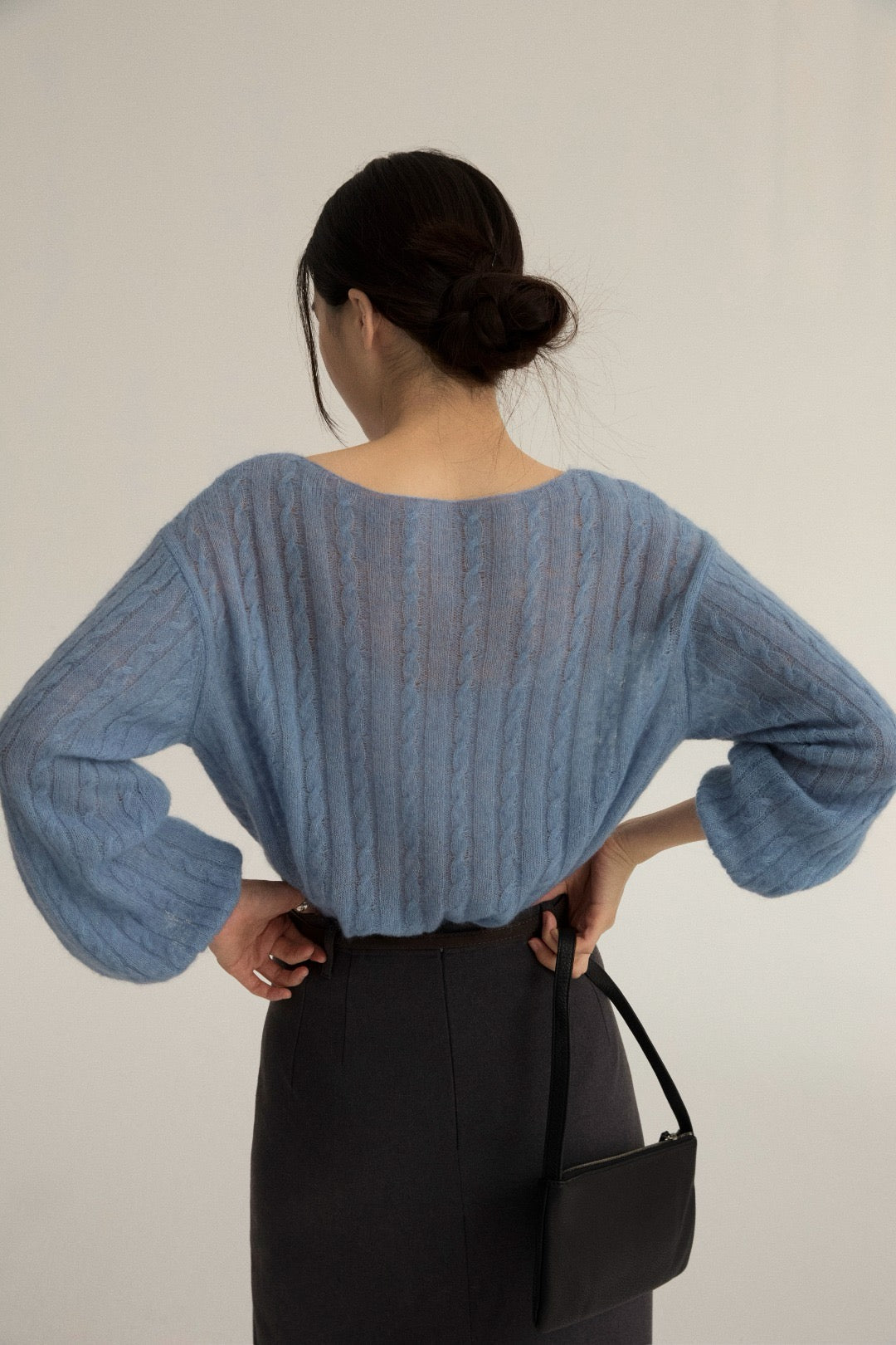 17a38 Whisper thin cashmere sweater