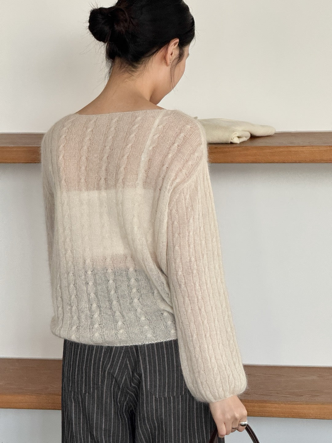17a38 Whisper thin cashmere sweater