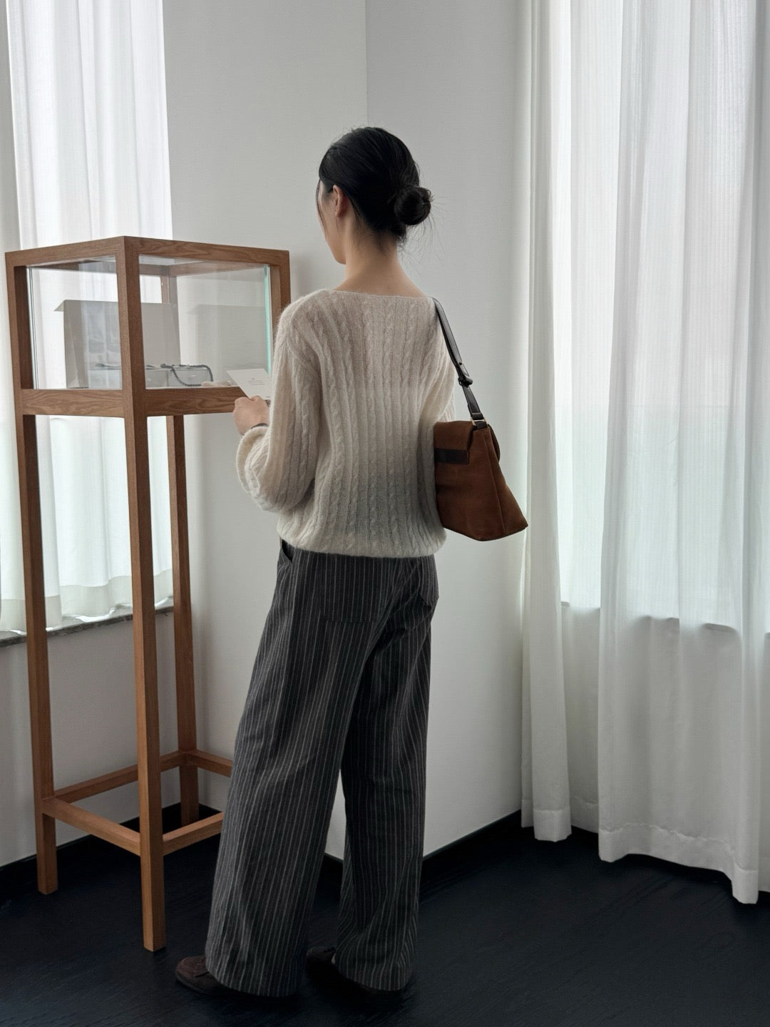 17a38 Whisper thin cashmere sweater