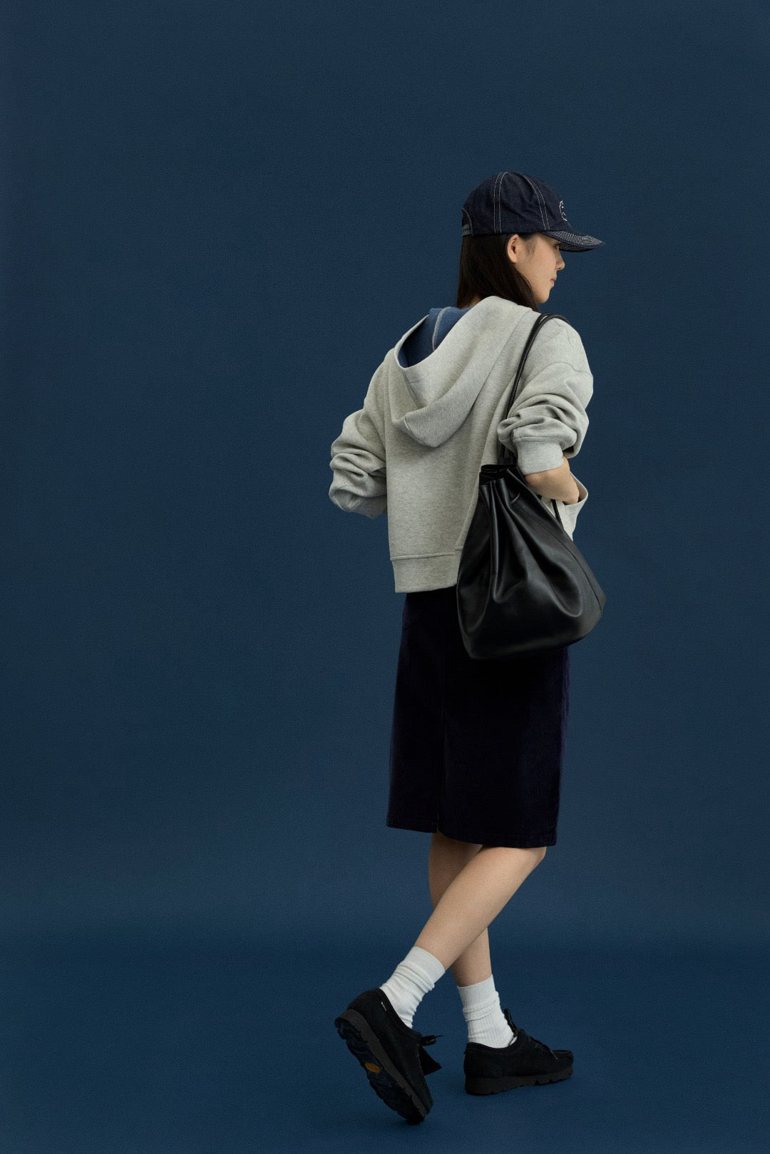 17v2 Corduroy midi skirt