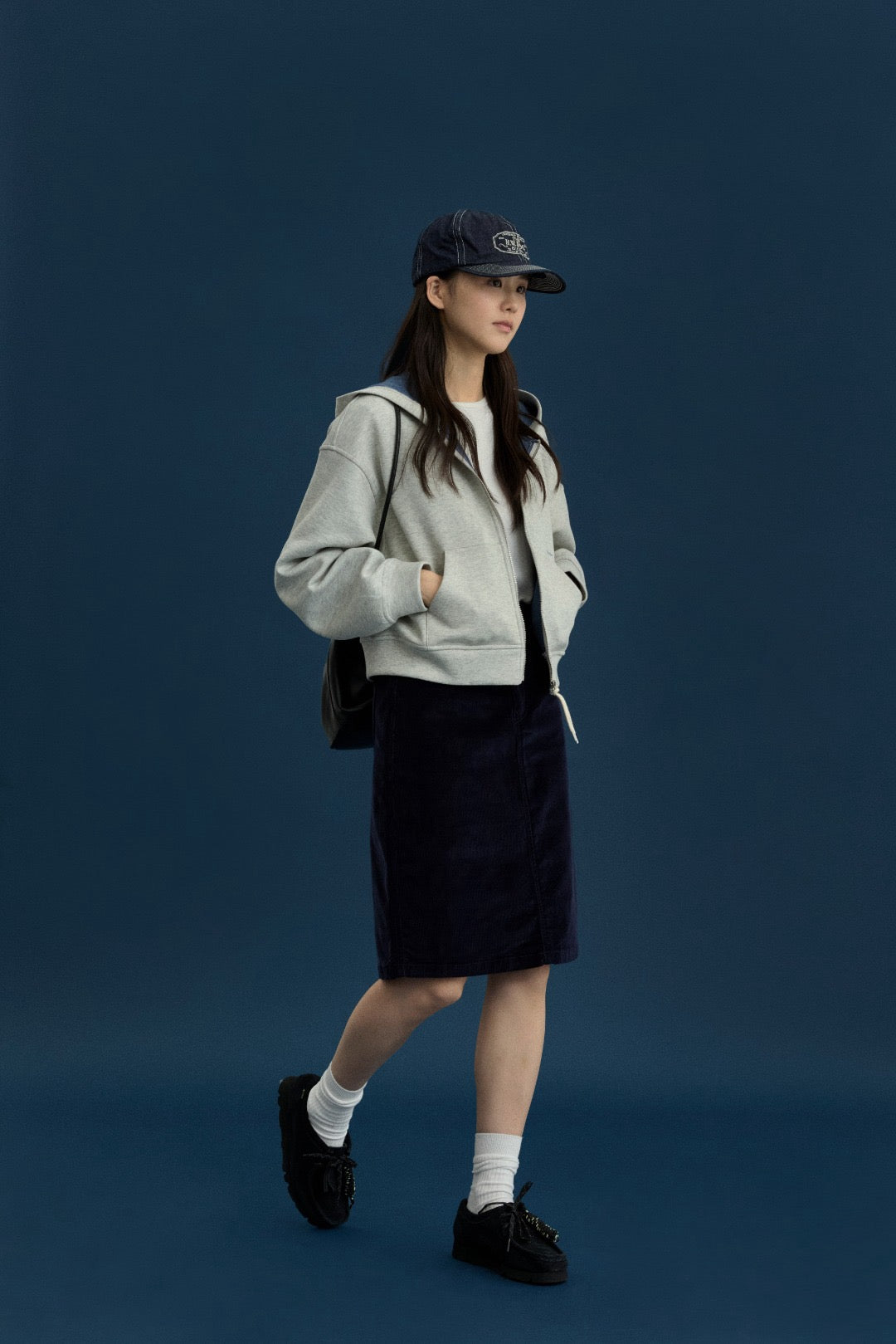 17v2 Corduroy midi skirt