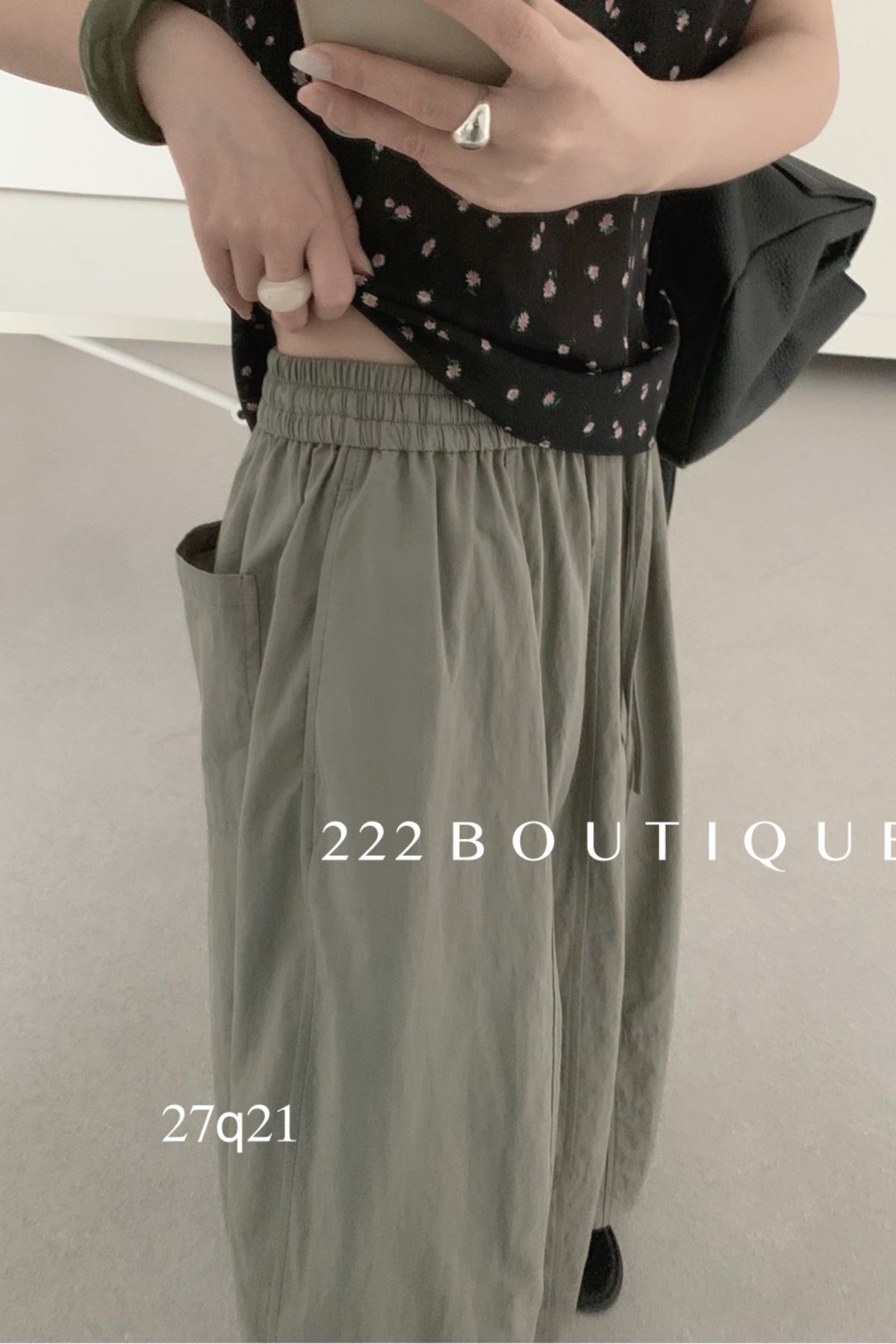 27q21- BALLOON LINEN PANTS
