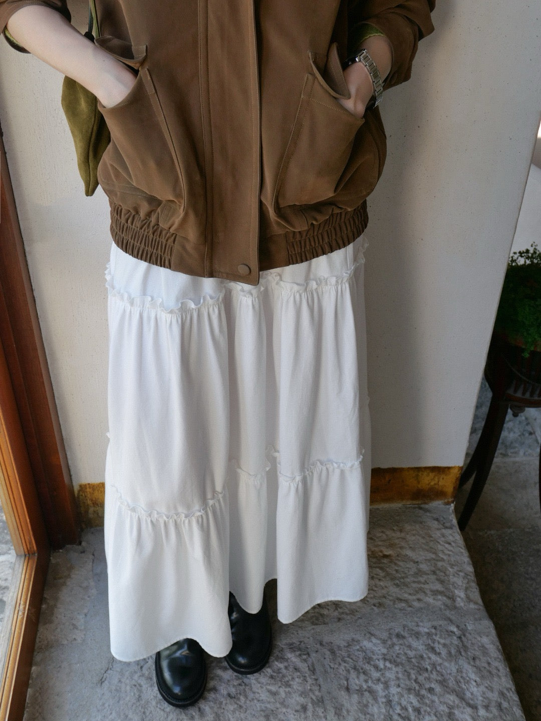 17a39 Long leather coat