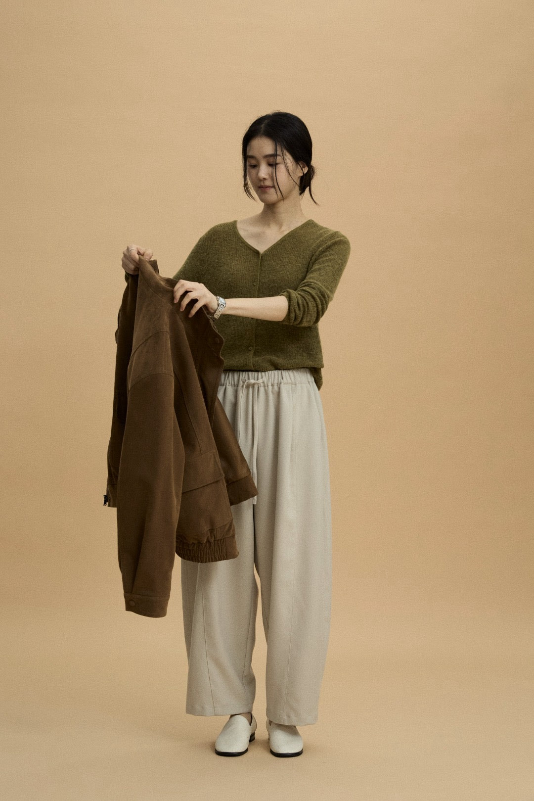 17a39 Long leather coat