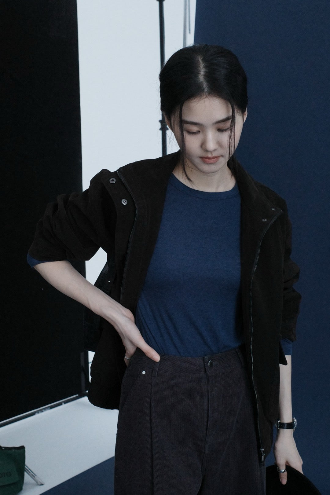 17a39 Long leather coat