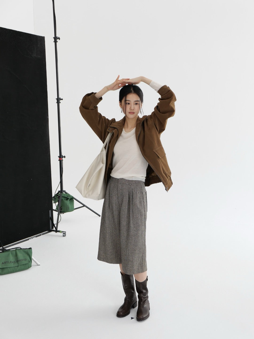 17a39 Long leather coat
