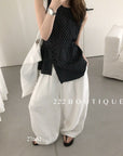 27a62- CHECKERED SLEEVELESS TOP