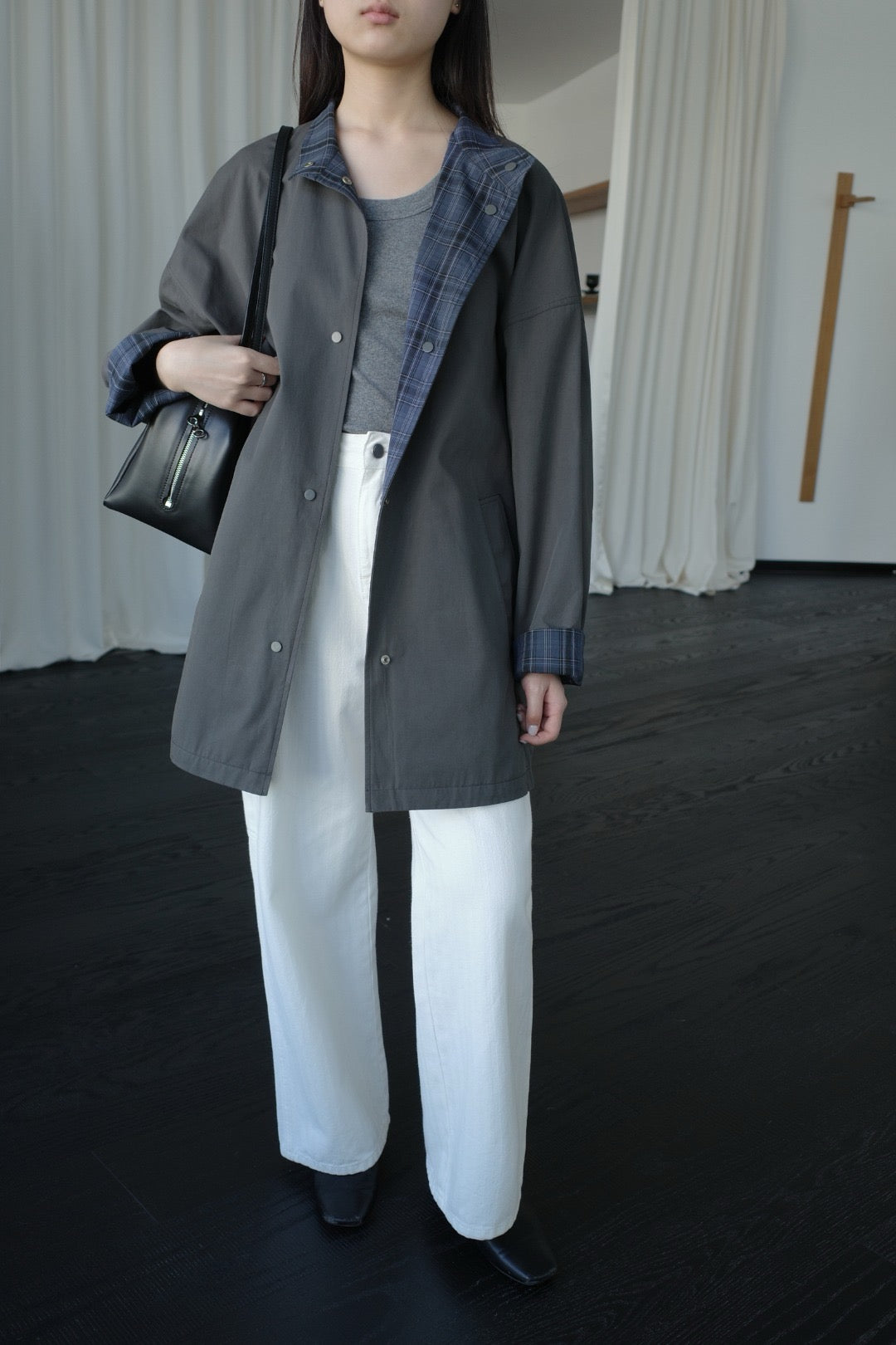 17a48 222 Boutique trench coat with check lining