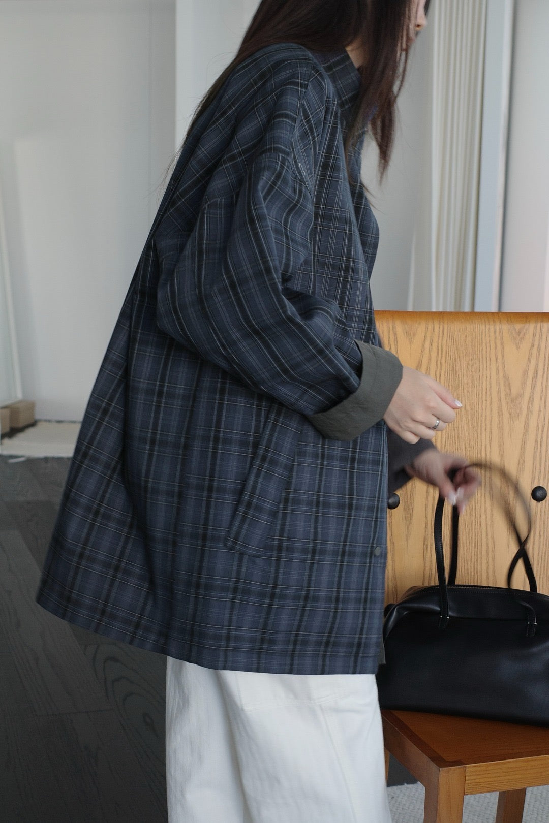 17a48 222 Boutique trench coat with check lining