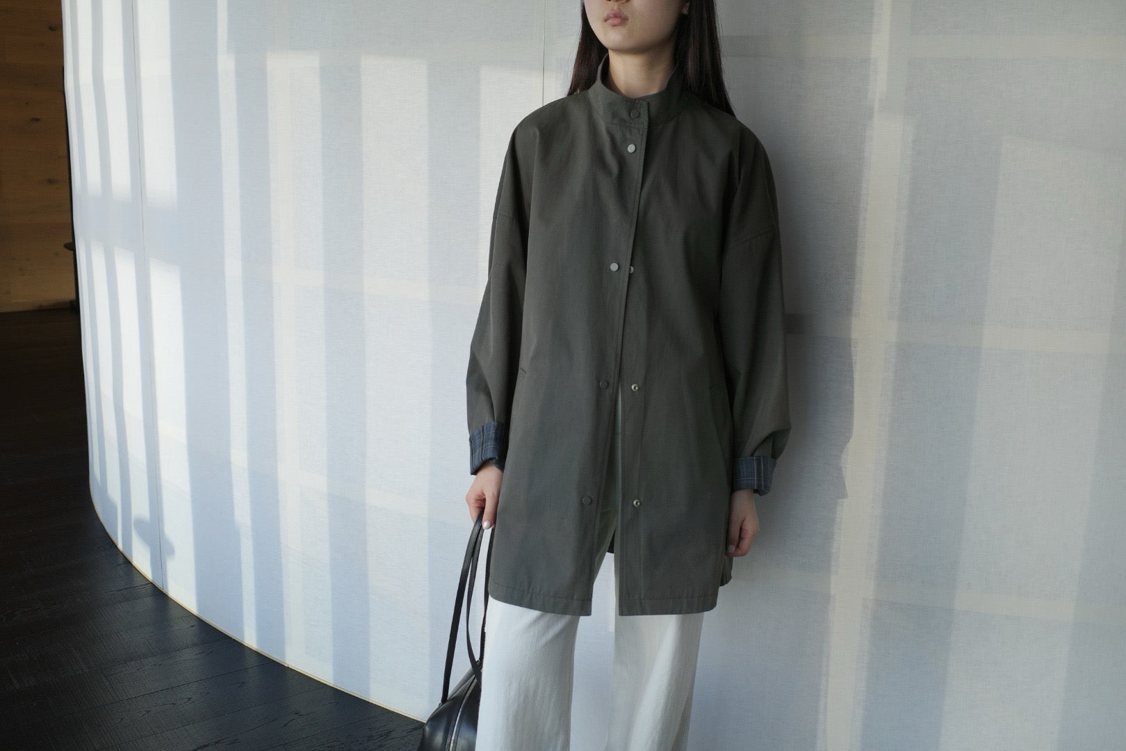 17a48 222 Boutique trench coat with check lining