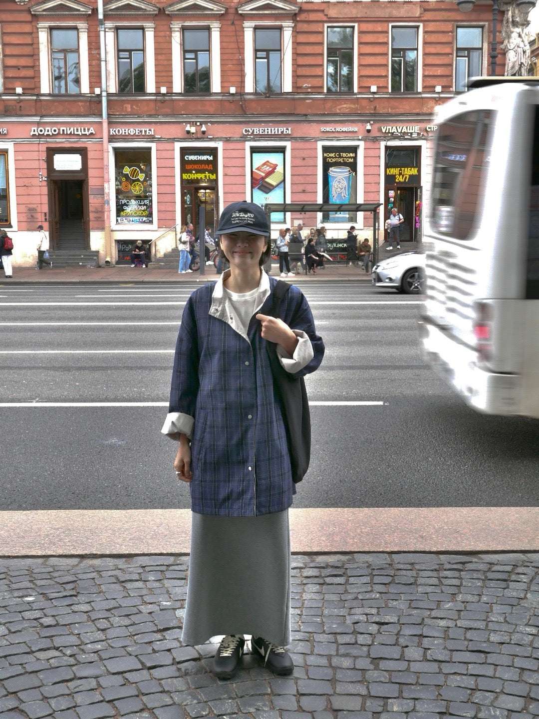 17a48 222 Boutique trench coat with check lining
