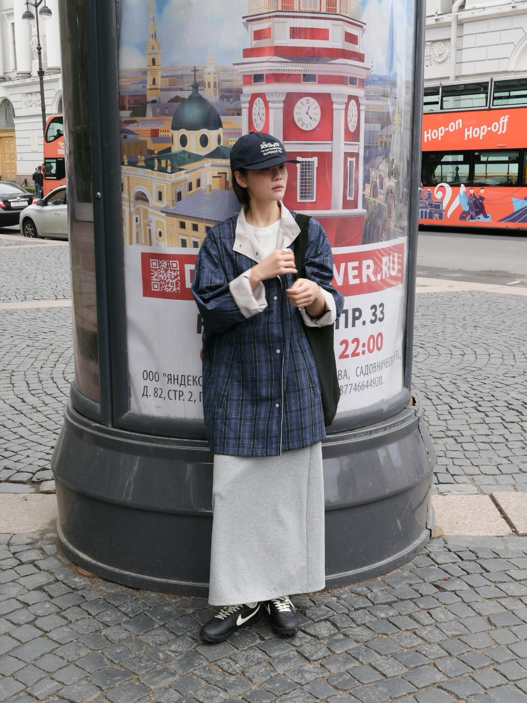 17a48 222 Boutique trench coat with check lining