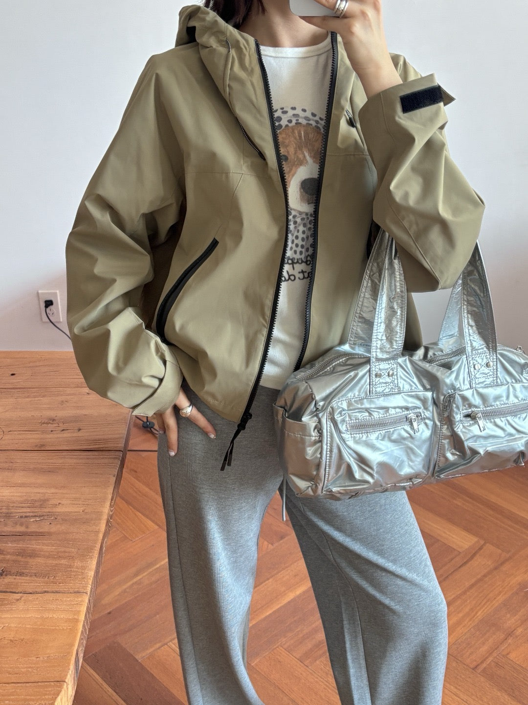 17a42 Basic windbreaker jacket