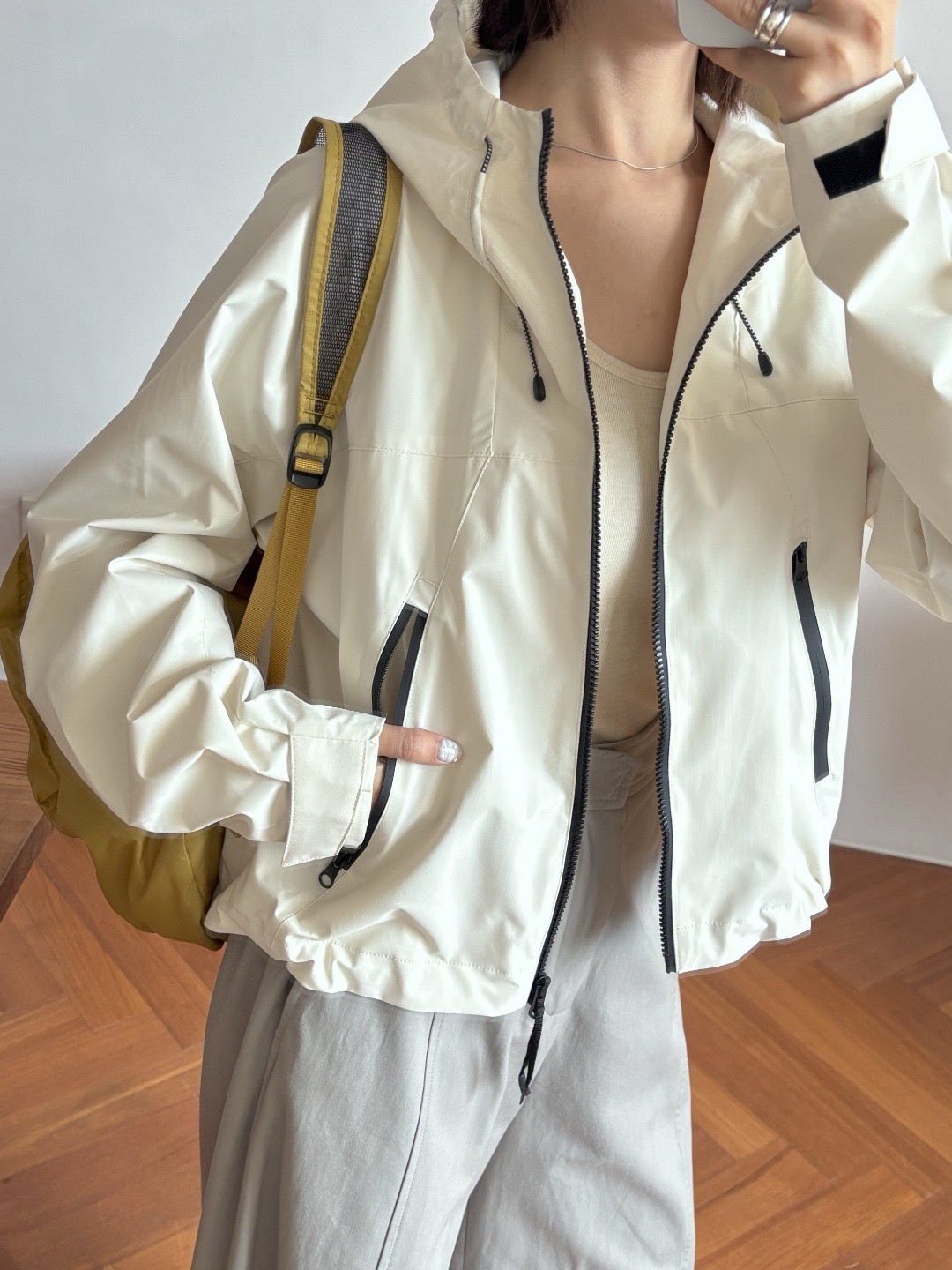 17a42 Basic windbreaker jacket